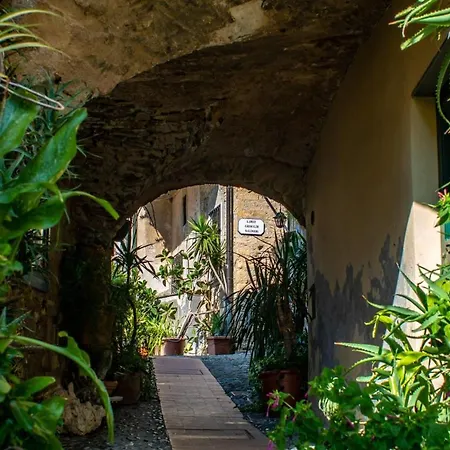 Ca Veggia For Nature Lovers - Happy Stellanello